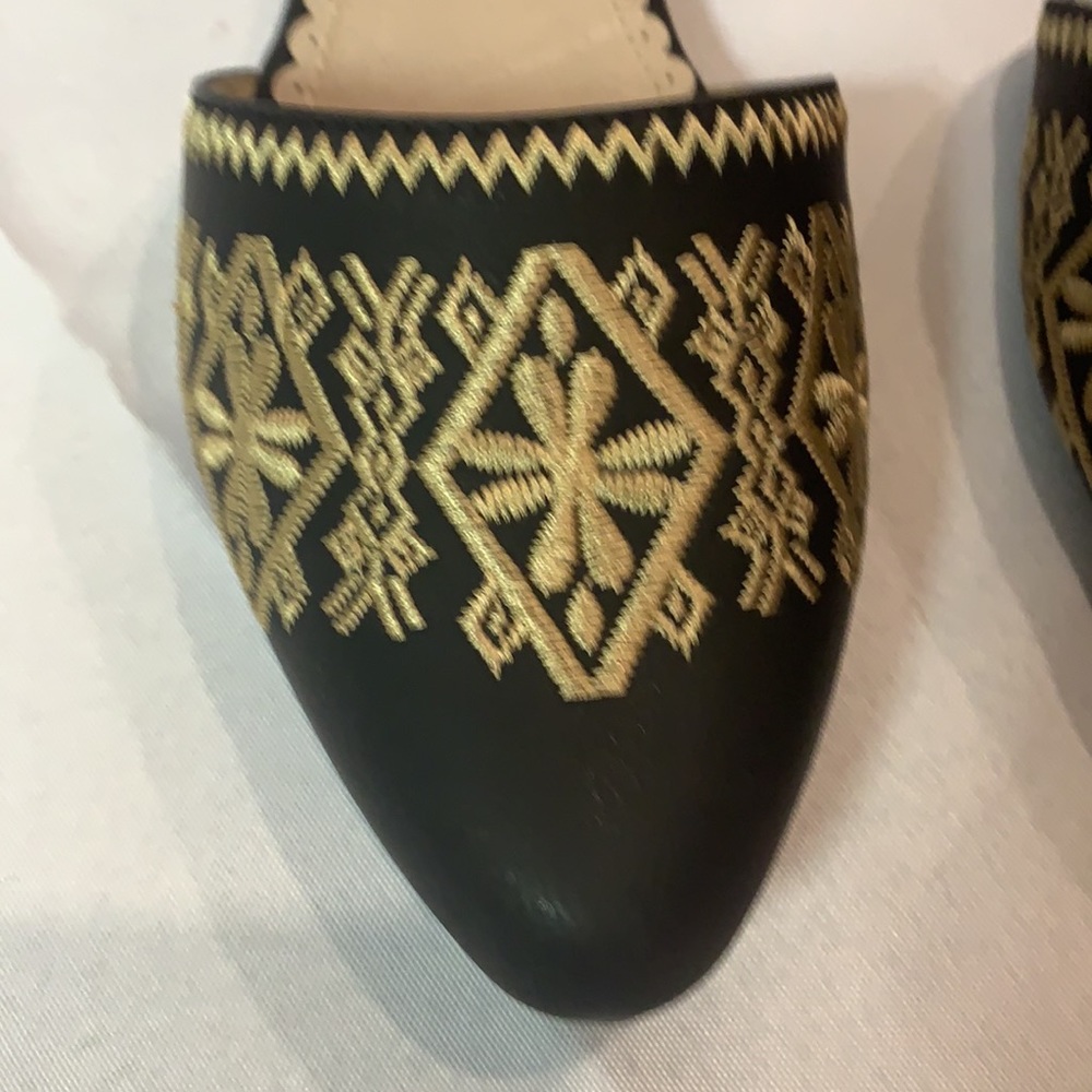 Embroidered Flats - Picture 2 of 3